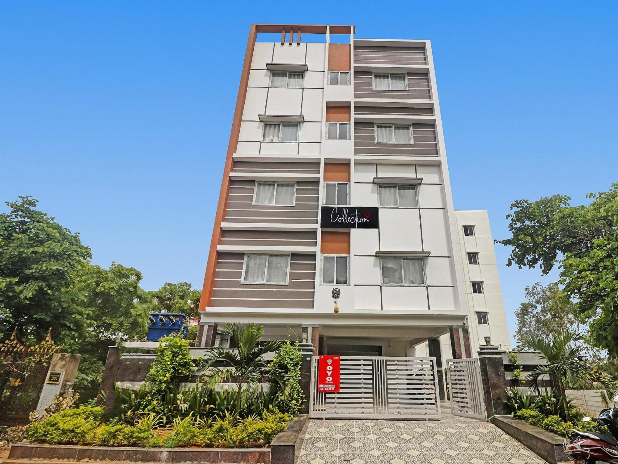 Super Capital O Srinika Inn Gachibowli Exteriér fotografie